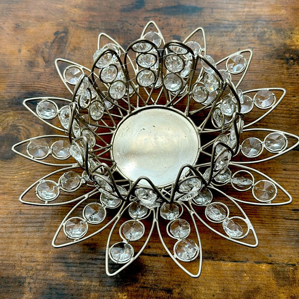 Jewel metal candleholder